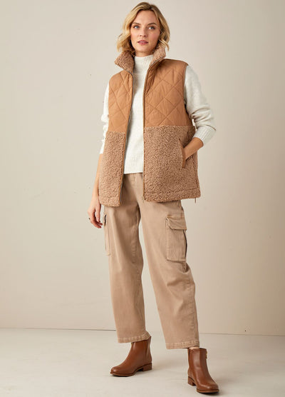 Alpine Vest-Camel