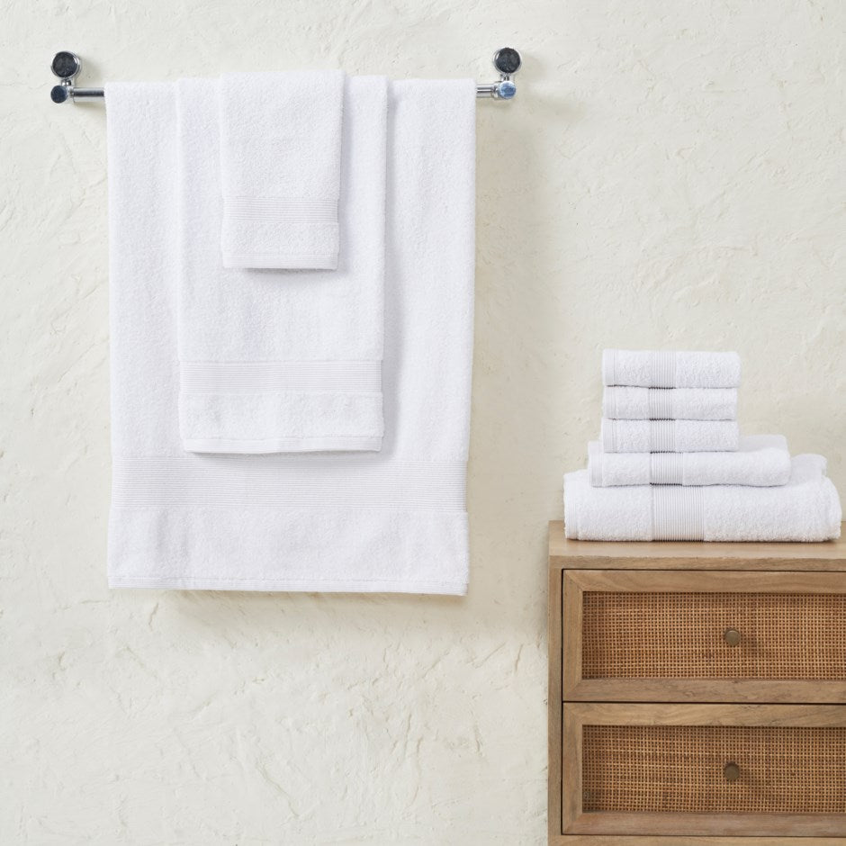 Camelot 8 Piece Towel Set-White